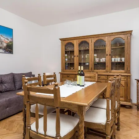 2 Bedroom Awesome Apartment In Pag * Pag Town