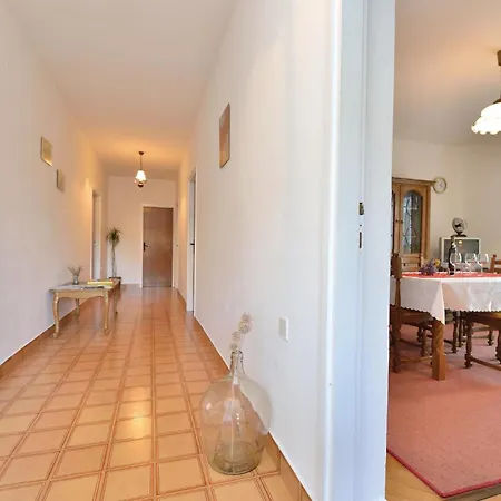 Apartment 2 Bedroom Awesome Apartment In Pag *