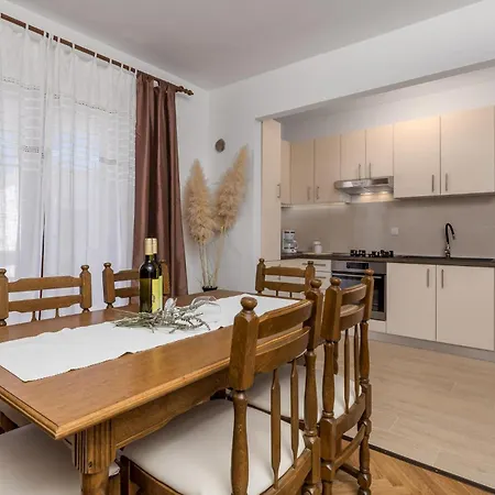Apartment 2 Bedroom Awesome Apartment In Pag