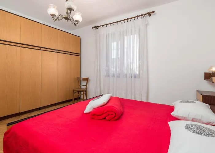 2 Bedroom Awesome In Pag Apartmán Pag Town