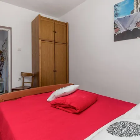 شقة 2 Bedroom Lovely In Pag