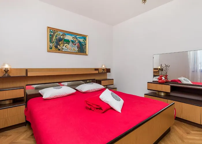 2 Bedroom Awesome In Pag * Pag Town