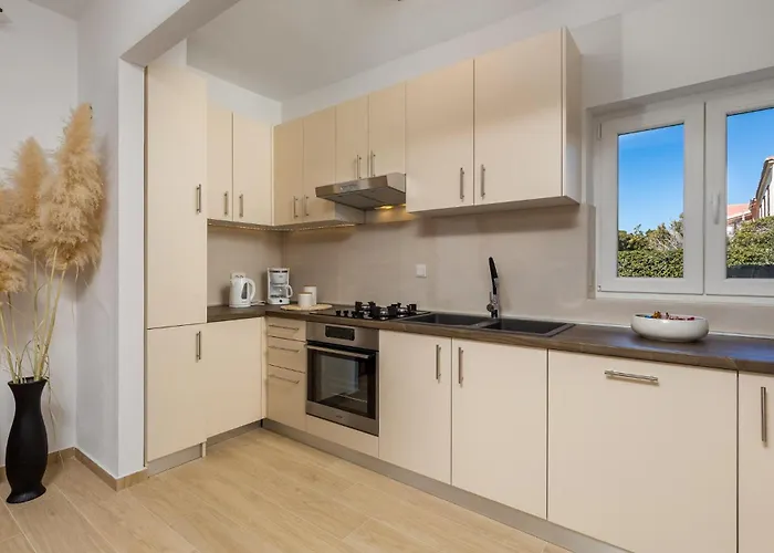 2 Bedroom Awesome In Pag Apartmán Pag Town