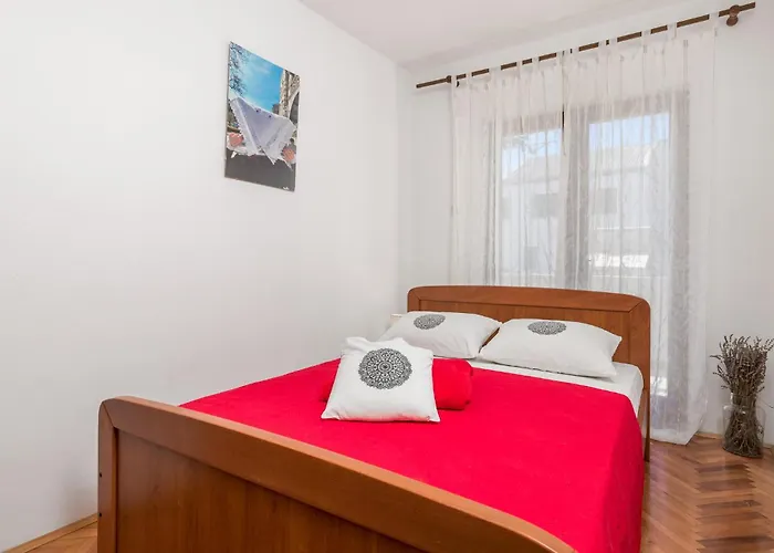 2 Bedroom Awesome In Pag Apartmán Pag Town